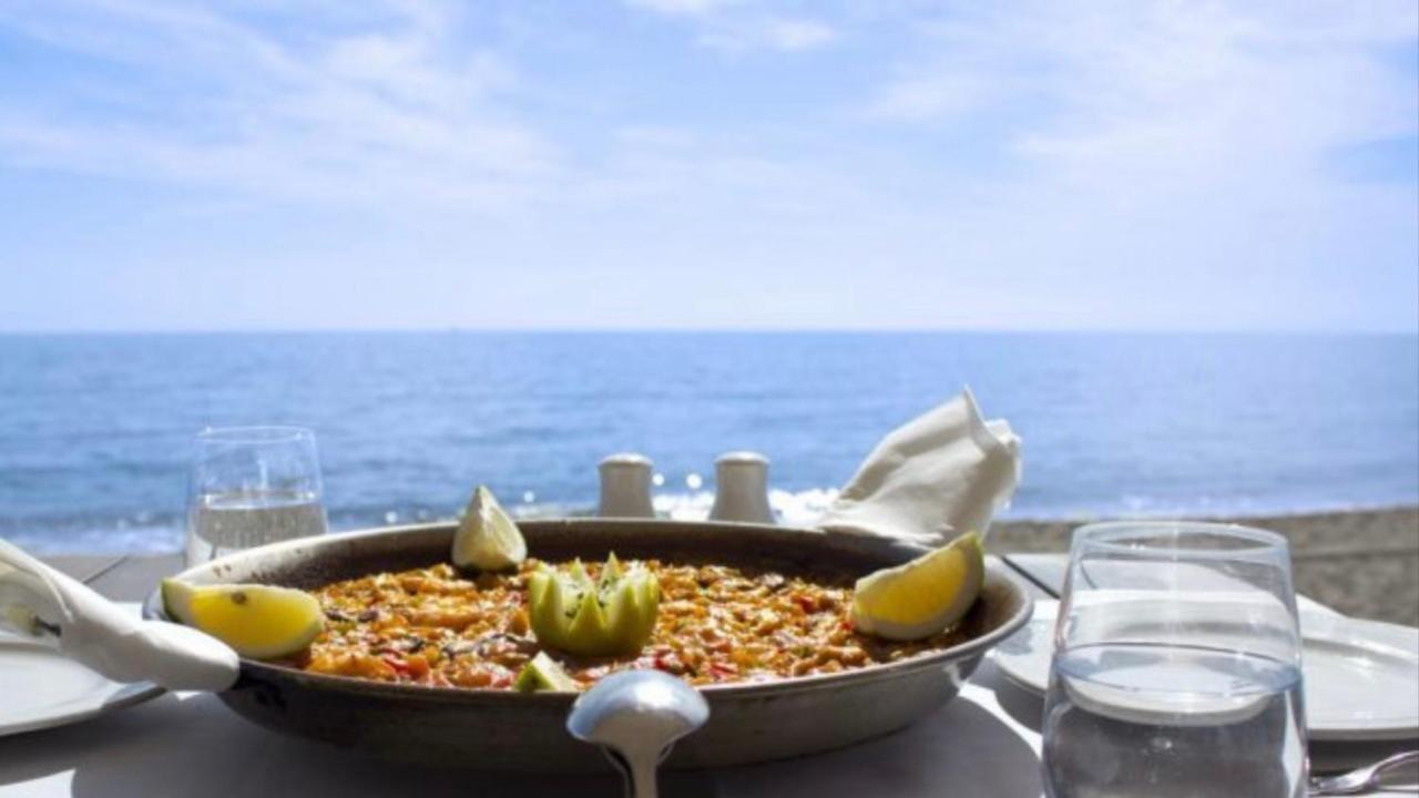 Beachfront Apartment In La Cala De Mijas Eksteriør bilde