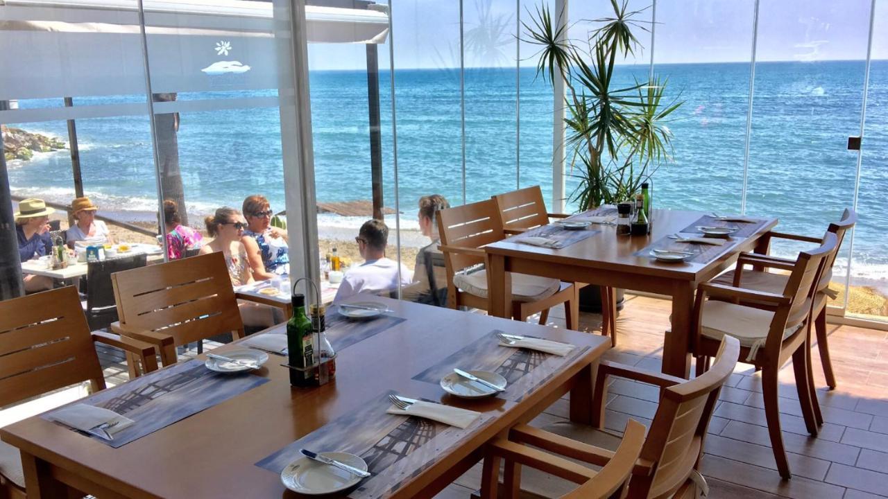 Beachfront Apartment In La Cala De Mijas Eksteriør bilde