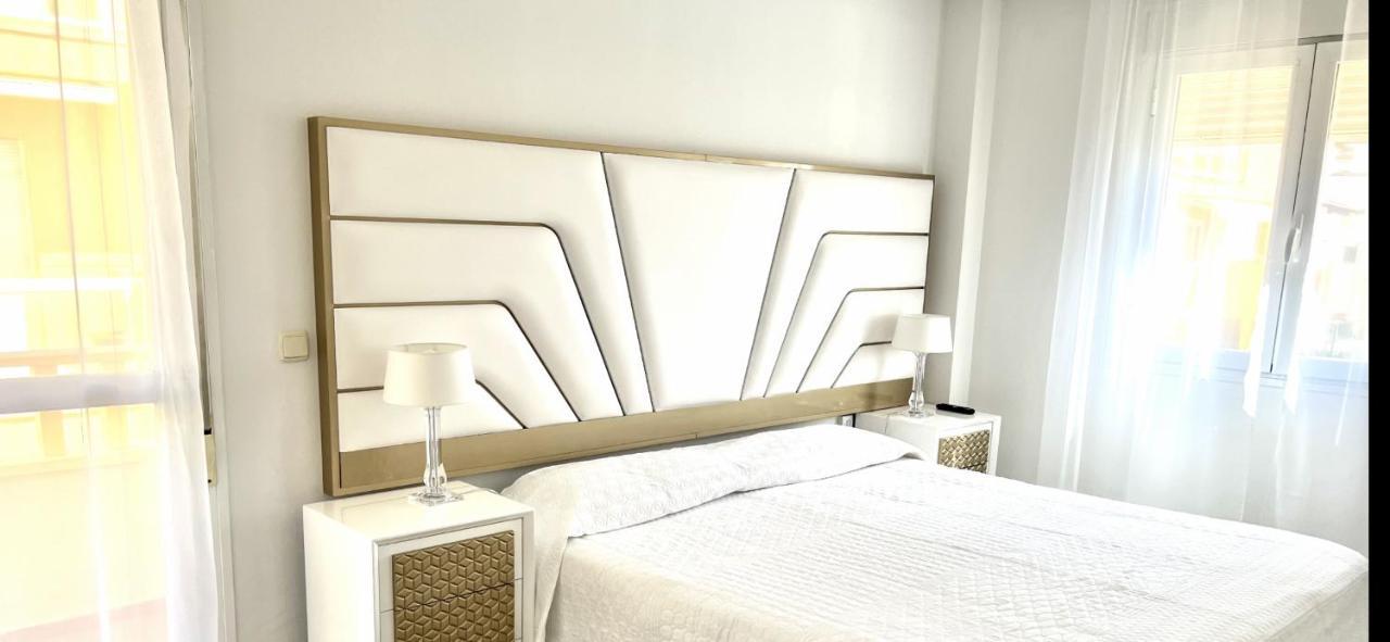 Beachfront Apartment In La Cala De Mijas Eksteriør bilde